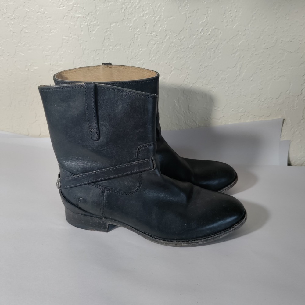 The Frye Ankle Riding Boot Women's Sz 6B Black Faux Leather Slip On‎ Casual